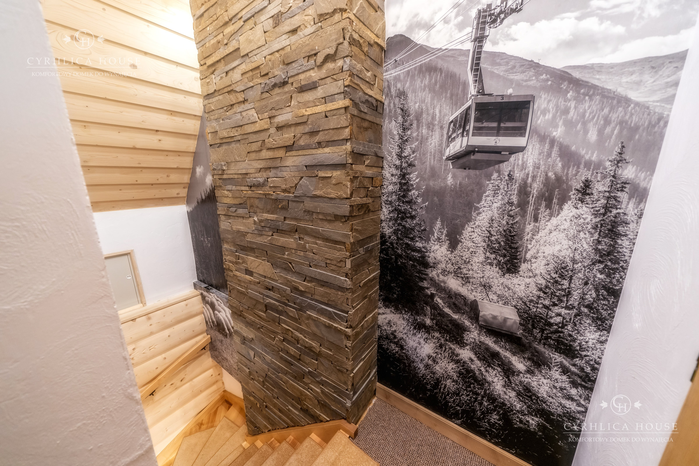 Cyrhlica House to nowe domki blisko miasta Zakopane. Każdy apartament jest z kominkiem urządzony w niepowtażalny sposób. Zapraszamy na stronę www.domekzakopane.com.pl