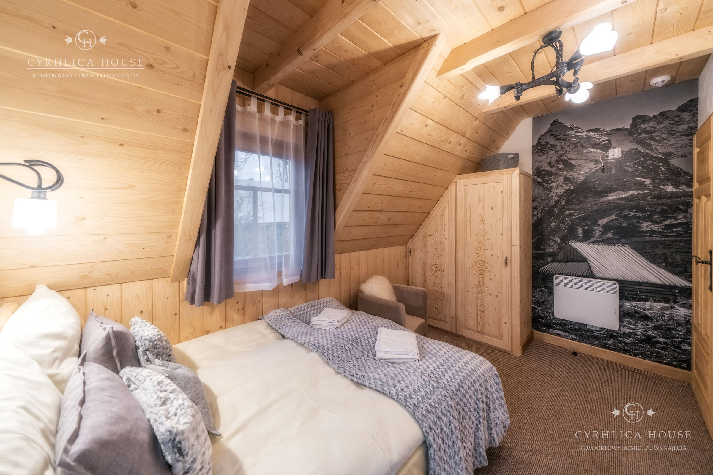 Szukasz komfortowych noclegów blisko termy Chochołów - zobacz domki Cyrhlica House. Wyjątkowe miejsce blisko miasta Zakopane.